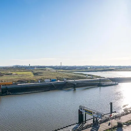 Lighthouse With Amazing & Beautiful Sea View *